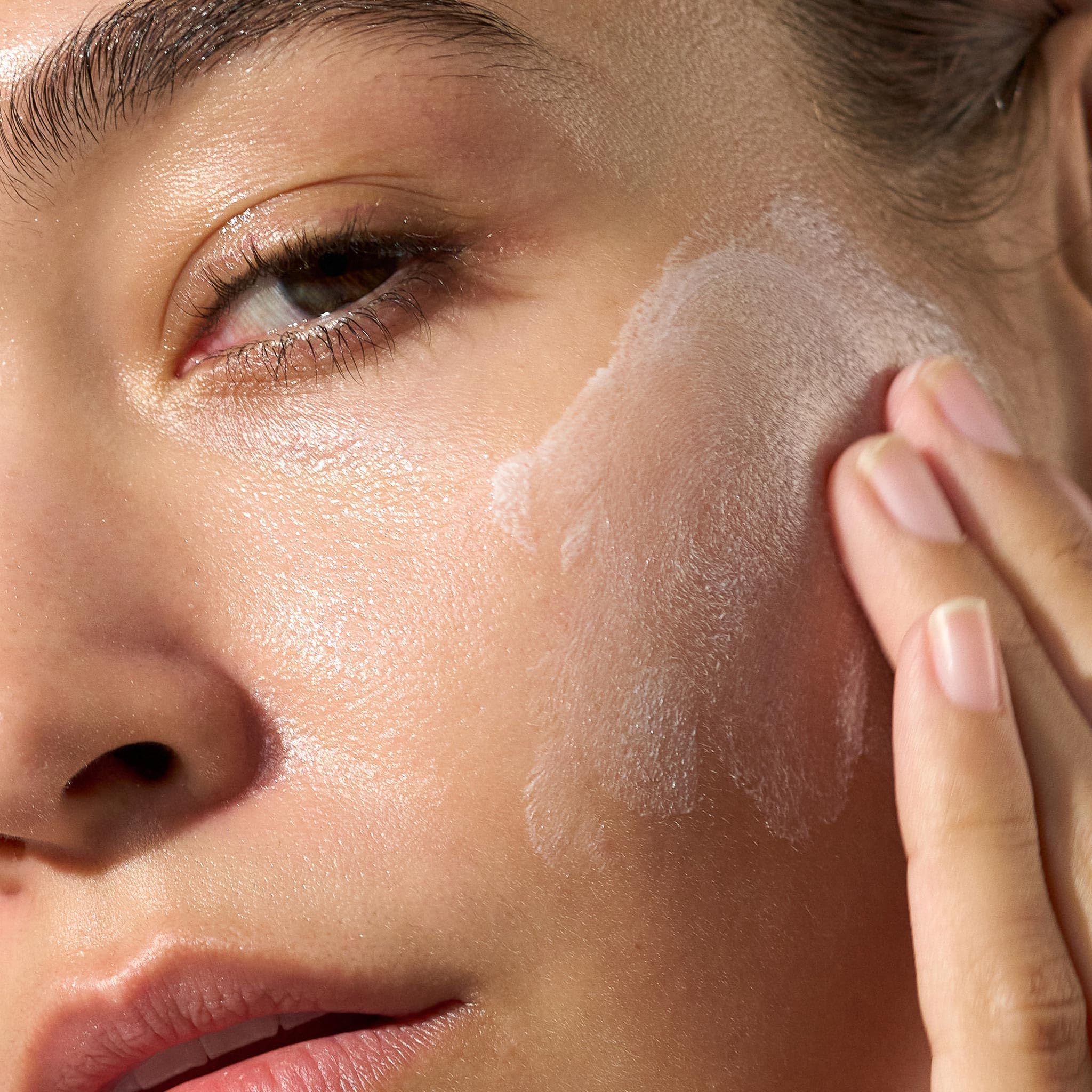 Dermalogica Dynamic Skin Recovery SPF50, Anti-Aging Face Sunscreen Moisturizer, Medium-Weight Non-Greasy Broad Spectrum